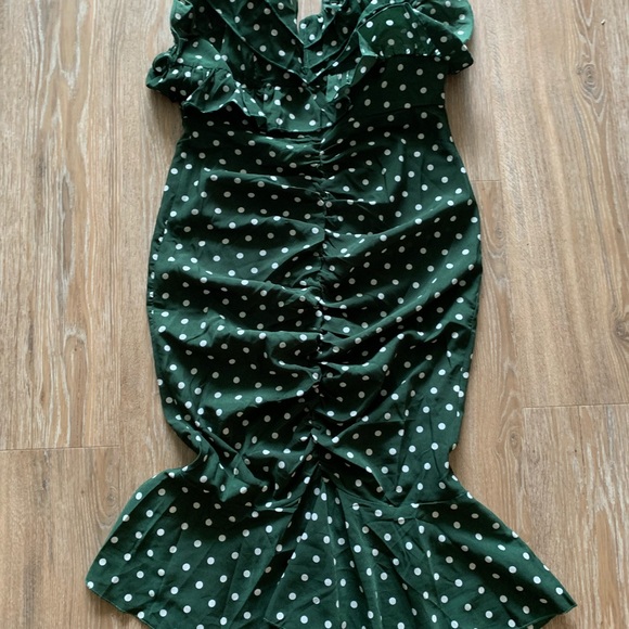 Ruffle Detail Gathered Front Midi Dress 